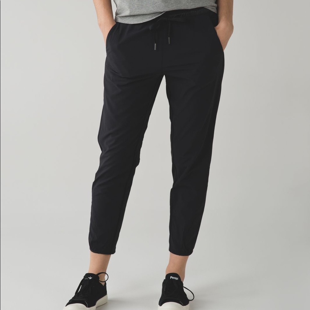 Lululemon on the go jogger, lined, black